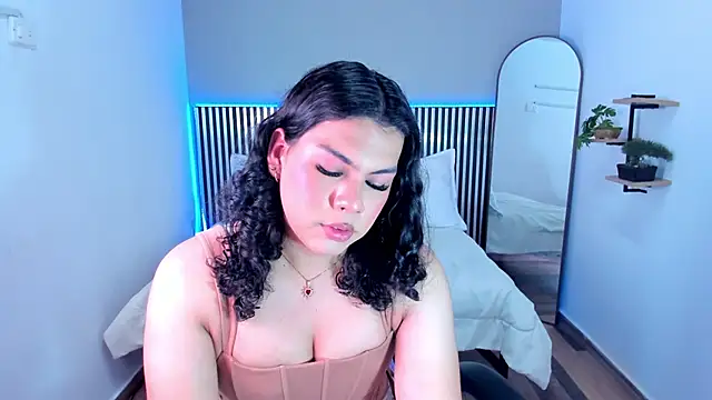 Little Alli online show from 11.21.25