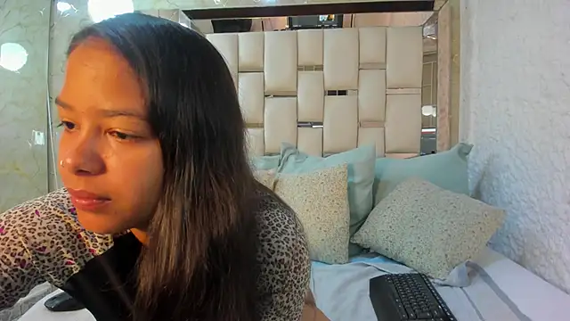 Snapshot of kaorybliss chatting on 10.22.25 kaorybliss online show from 10.22.25