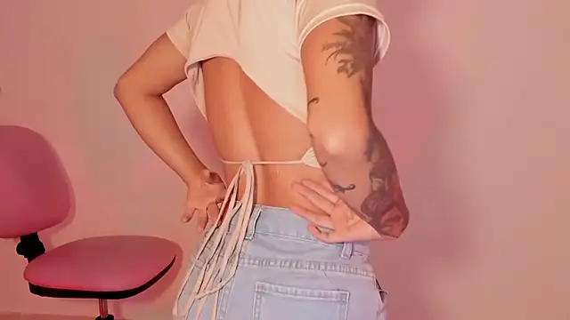 Ashleyroys 111 online show from 10.16.25