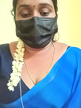 Snapshot of tamil-mala23 chatting on 10.14.25 tamil-mala23 online show from 10.14.25