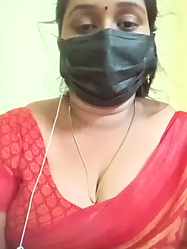 Snapshot of tamil-mala23 chatting on 10.16.25 tamil-mala23 online show from 10.16.25