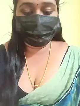 Snapshot of tamil-mala23 chatting on 11.21.25 tamil-mala23 online show from 11.21.25