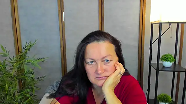 hottyannaa online show from 10.14.25