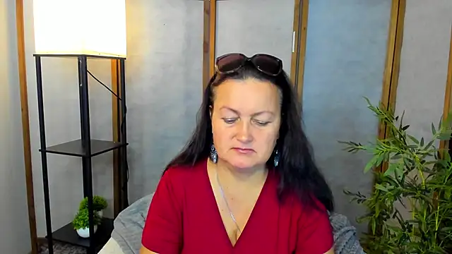 hottyannaa online show from 10.17.25