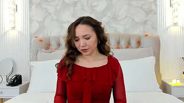 AnnaJonson online show from 10.24.25