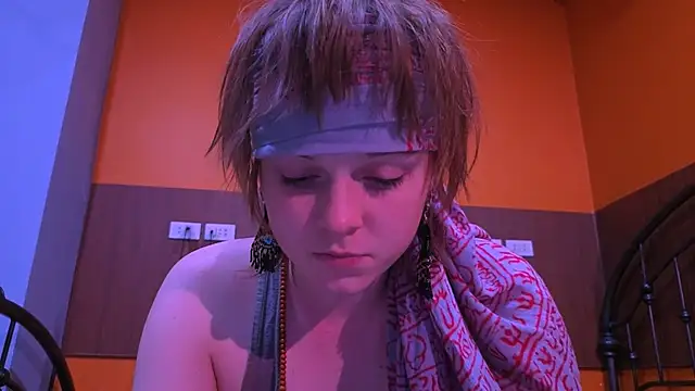 Snapshot of liquid0fluid0 chatting on 11.25.25 liquid0fluid0 online show from 11.25.25