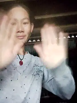 gio-thu online show from 10.18.25