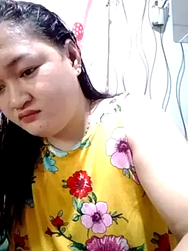 Snapshot of sweetannie13 chatting on 02.15.26 sweetannie13 online show from 02.15.26