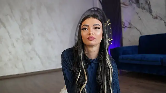 RachelRavee online show from 03.24.26