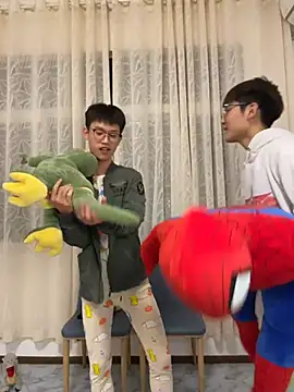 KK-cuteboy online show from 10.13.25