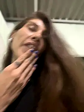 Snapshot of casalskunk chatting on 10.12.25 casalskunk online show from 10.12.25