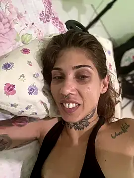 Snapshot of casalskunk chatting on 12.03.25 casalskunk online show from 12.03.25