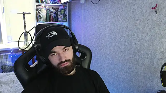 Nik Namee online show from 12.03.25