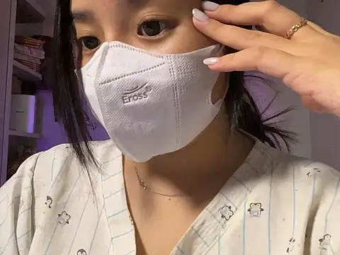 Snapshot of BeChinh_Lee chatting on 06.22.26 BeChinh Lee online show from 06.22.26