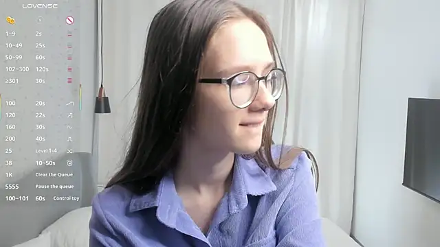 Snapshot of AiFusch chatting on 11.27.25 AiFusch online show from 11.27.25