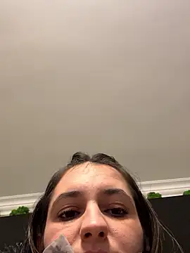 TesaQuinn online show from 01.12.26