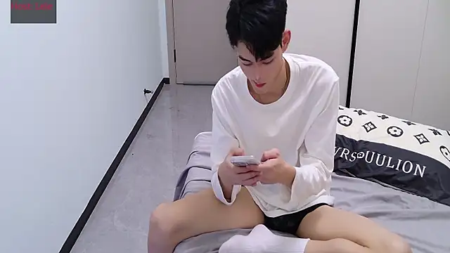 sexyboy-lele online show from 11.14.25