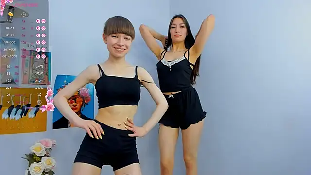 Snapshot of PearlMystic chatting on 10.26.25 PearlMystic online show from 10.26.25