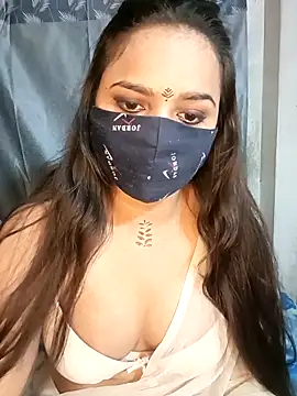 Snapshot of CUTE-567 chatting on 11.27.25 CUTE-567 online show from 11.27.25