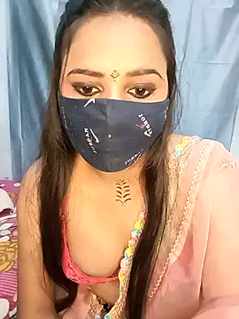 Snapshot of CUTE-567 chatting on 12.04.25 CUTE-567 online show from 12.04.25