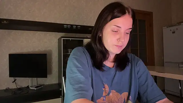 Snapshot of VelvetNote chatting on 11.08.25 VelvetNote online show from 11.08.25