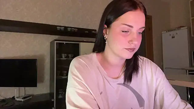 Snapshot of VelvetNote chatting on 11.11.25 VelvetNote online show from 11.11.25