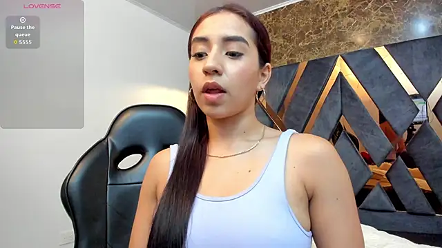 Snapshot of Vittoria_Conti_ chatting on 12.01.25 Vittoria Conti online show from 12.01.25