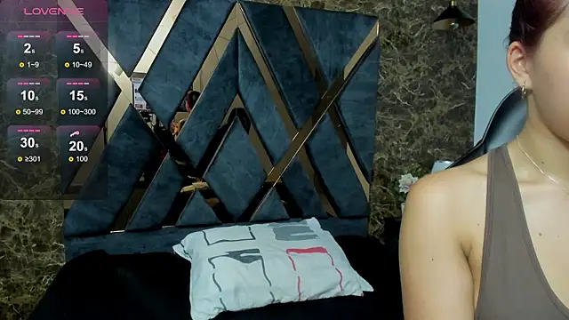 Vittoria Conti  online show from 03.19.26