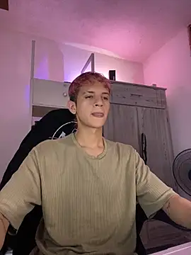 tylernova online show from 12.04.25