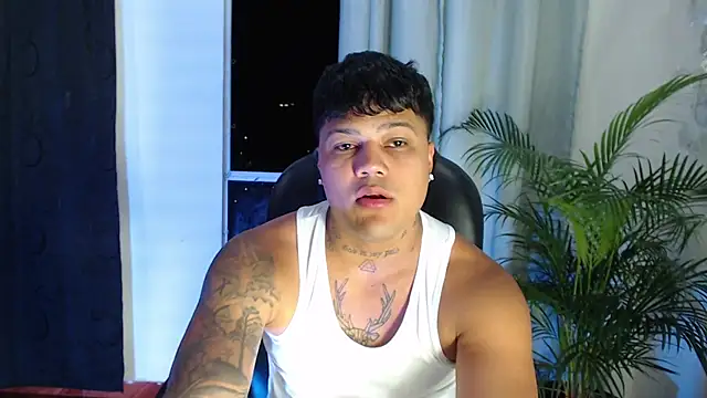 Boyhot 00 online show from 01.08.26