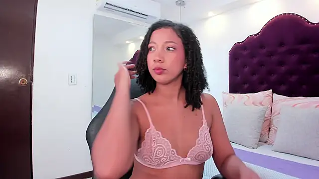 cloe 555 online show from 10.16.25