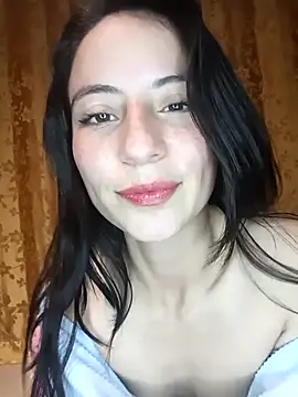 Snapshot of deseox05 chatting on 10.21.25 deseox05 online show from 10.21.25