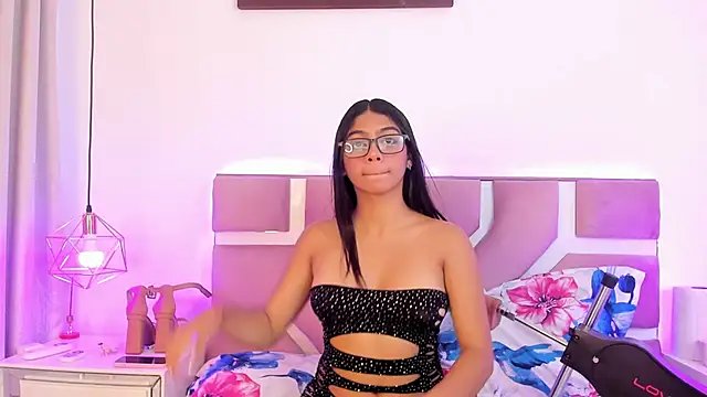 Snapshot of sweete_coraline9 chatting on 11.06.25 sweete coraline9 online show from 11.06.25