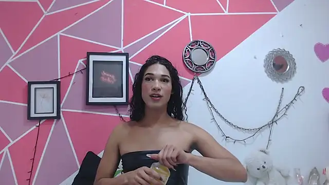 Snapshot of Tifany_Adams chatting on 11.26.25 Tifany Adams online show from 11.26.25