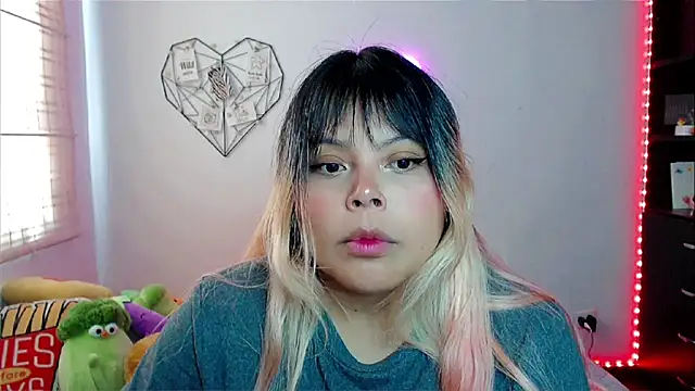 EllieMoonX online show from 02.11.26