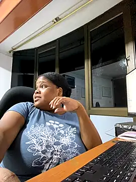 Snapshot of gabrielabrunette69 chatting on 10.16.25 gabrielabrunette69 online show from 10.16.25