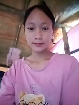 Snapshot of minachao- chatting on 10.24.25 minachao- online show from 10.24.25