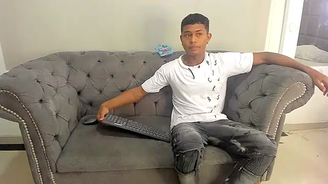 MorenitoDigno online show from 11.10.25