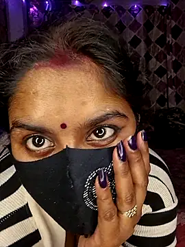 Sweet-Maddlina online show from 12.22.25