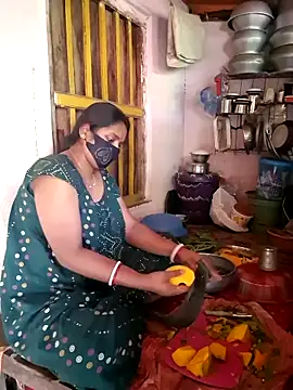 Sweet-Maddlina online show from 03.05.26