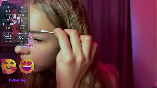 LunaCrave online show from 12.15.25