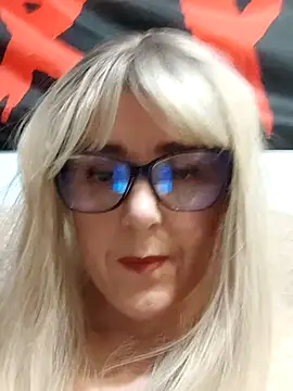 Amelialove42 online show from 12.20.25