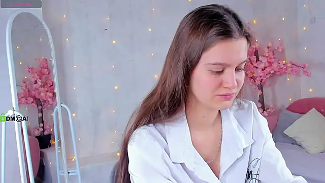 Snapshot of Renesmy_Black chatting on 02.02.26 Renesmy Black online show from 02.02.26