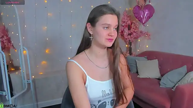 Snapshot of Renesmy_Black chatting on 02.23.26 Renesmy Black online show from 02.23.26