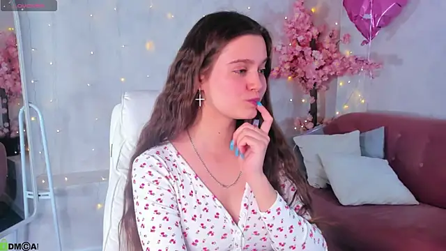 Snapshot of Renesmy_Black chatting on 03.09.26 Renesmy Black online show from 03.09.26