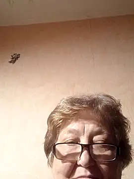 Snapshot of Katherine735 chatting on 10.13.25 Katherine735 online show from 10.13.25