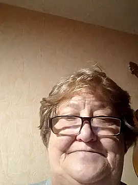 Snapshot of Katherine735 chatting on 10.25.25 Katherine735 online show from 10.25.25