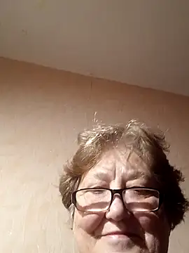 Snapshot of Katherine735 chatting on 10.26.25 Katherine735 online show from 10.26.25