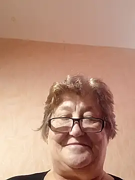 Snapshot of Katherine735 chatting on 10.29.25 Katherine735 online show from 10.29.25