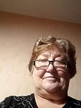 Snapshot of Katherine735 chatting on 11.01.25 Katherine735 online show from 11.01.25